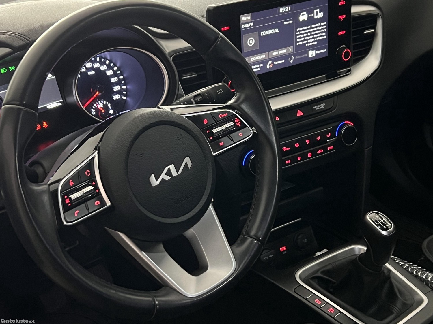 Kia XCeed 1.0TGDI 120cv Drive — fotografia 6