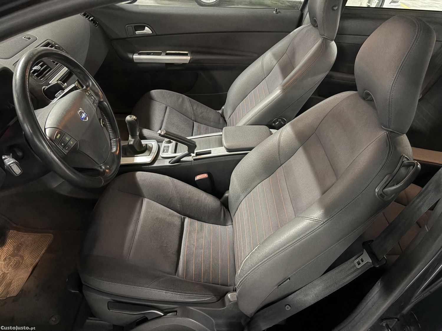 Volvo C30 1.6d DriveMomentum — fotografia 5