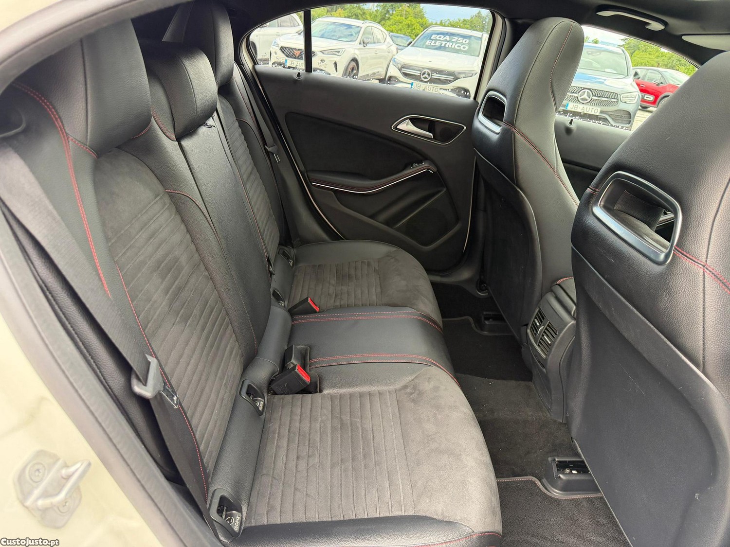 Mercedes-Benz A 180 d AMG Line — fotografia 4