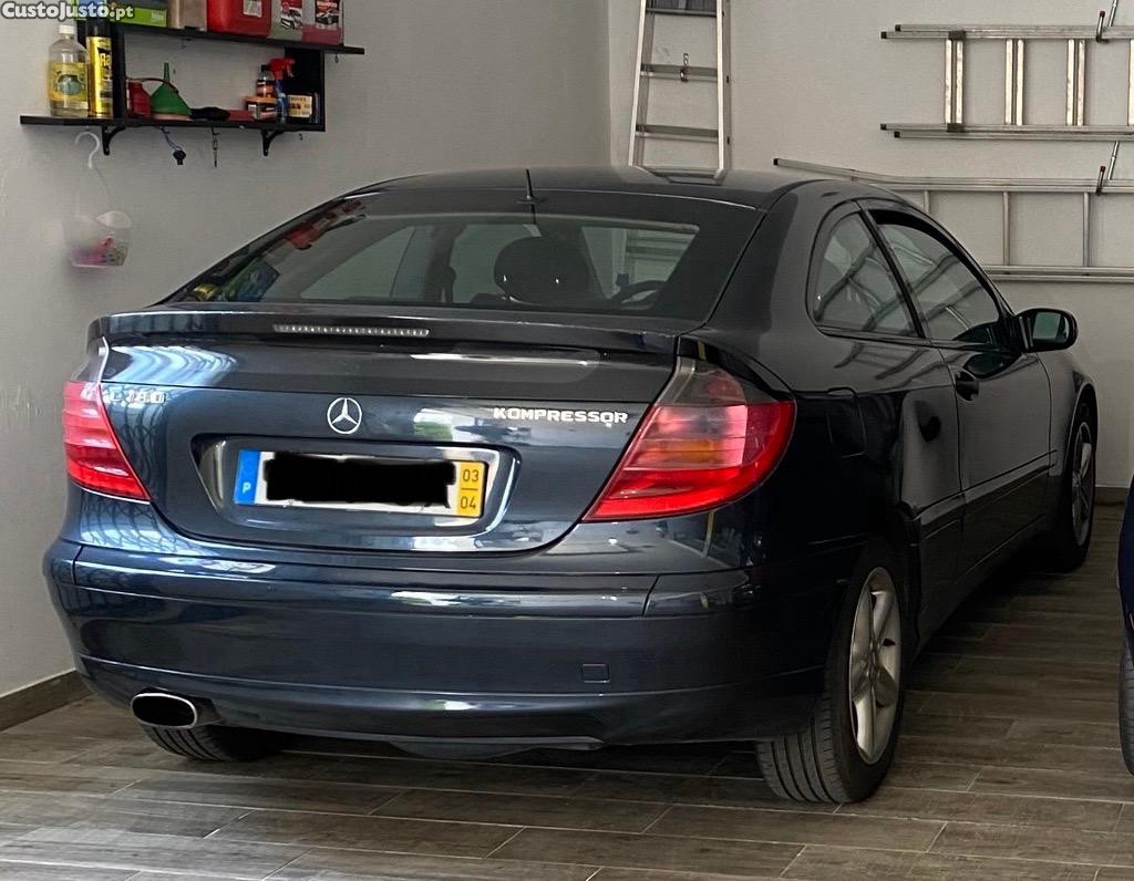 Mercedes-Benz C 180 KOMPRESSOR — fotografia 3