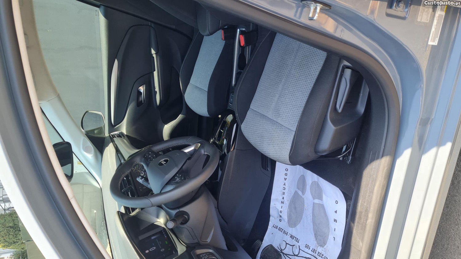Opel Corsa -E Edition — fotografia 4