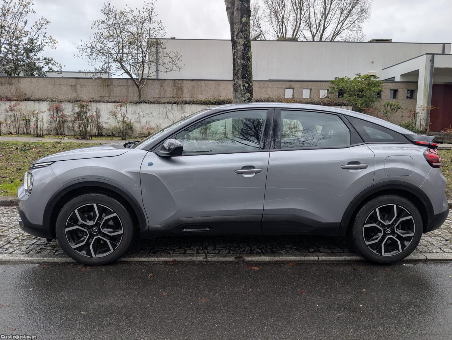 Citroën e-C4 Feel Pack 50kWh de 2021, 100% elétrico. — fotografia 5