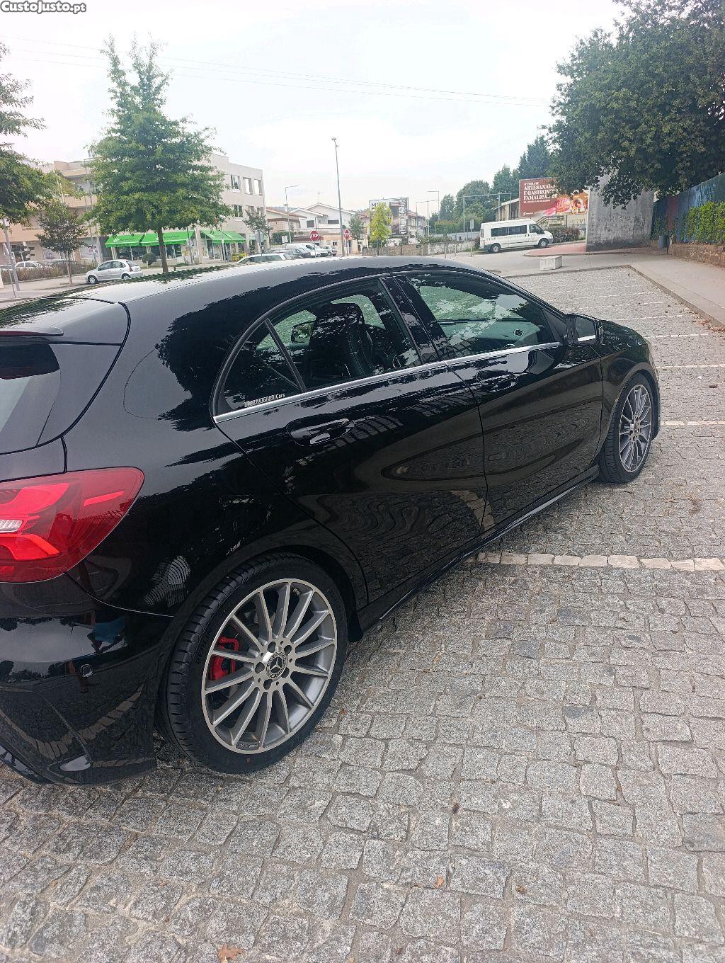 Mercedes-Benz A 180 Line AMG — fotografia 8