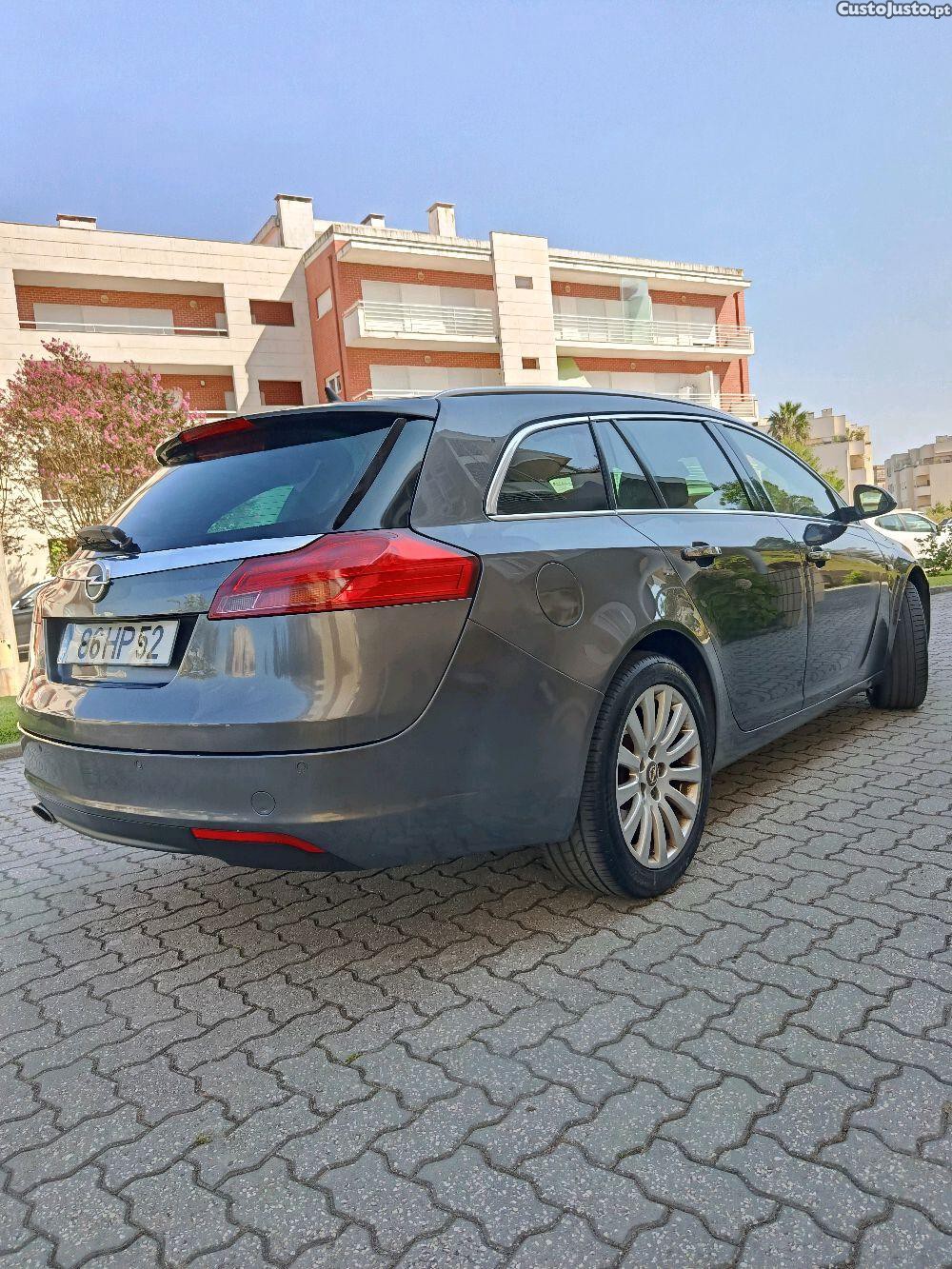 Opel Insignia Negociável Sports Tourer 2.0 CDTI Cosmo — fotografia 9