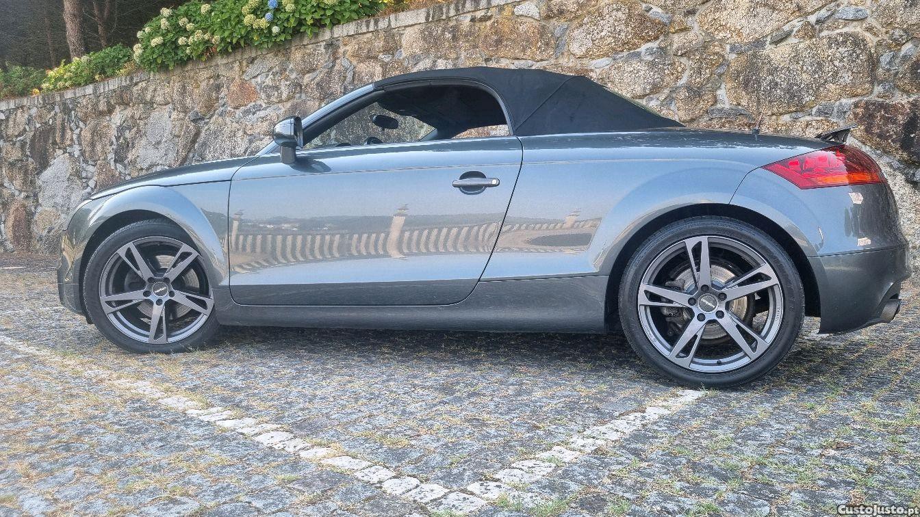 Audi TT 1.8 TFSI — fotografia 4