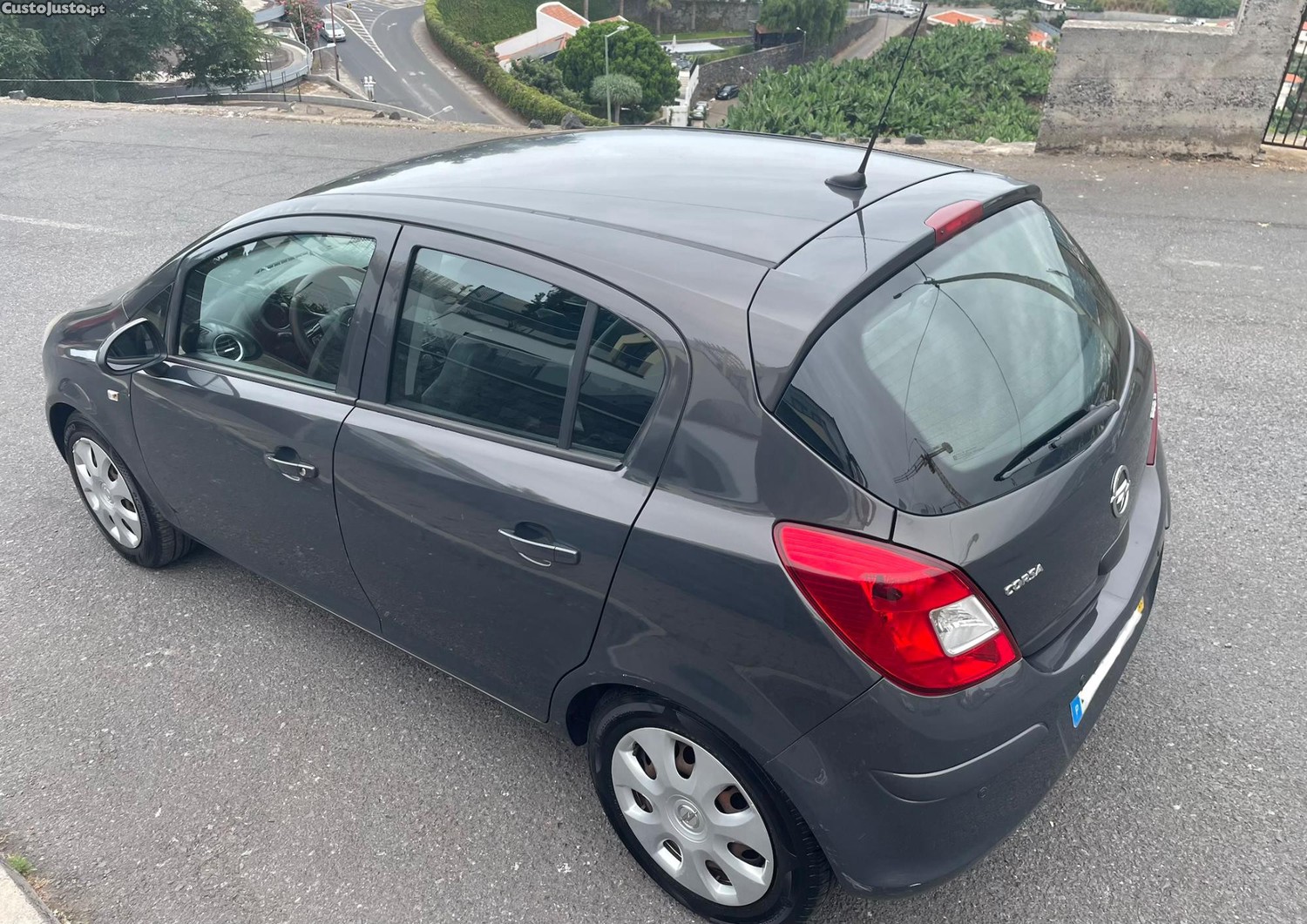 Opel Corsa 1.3 cdti 95cv — fotografia 11