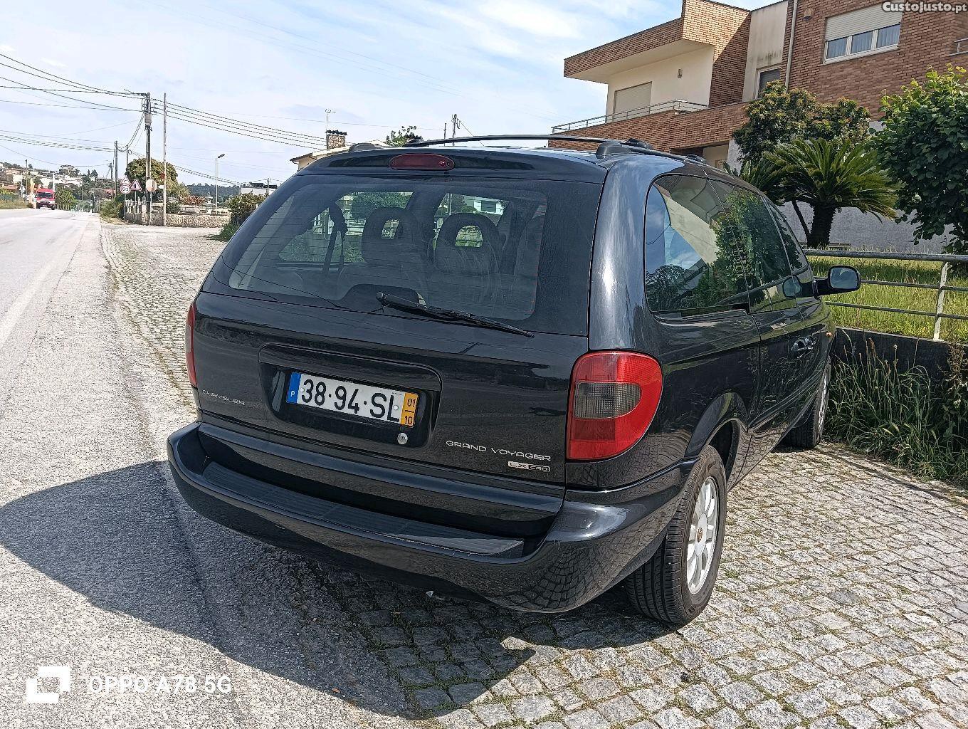 Chrysler Grand Voyager 2.5 crd — fotografia 4