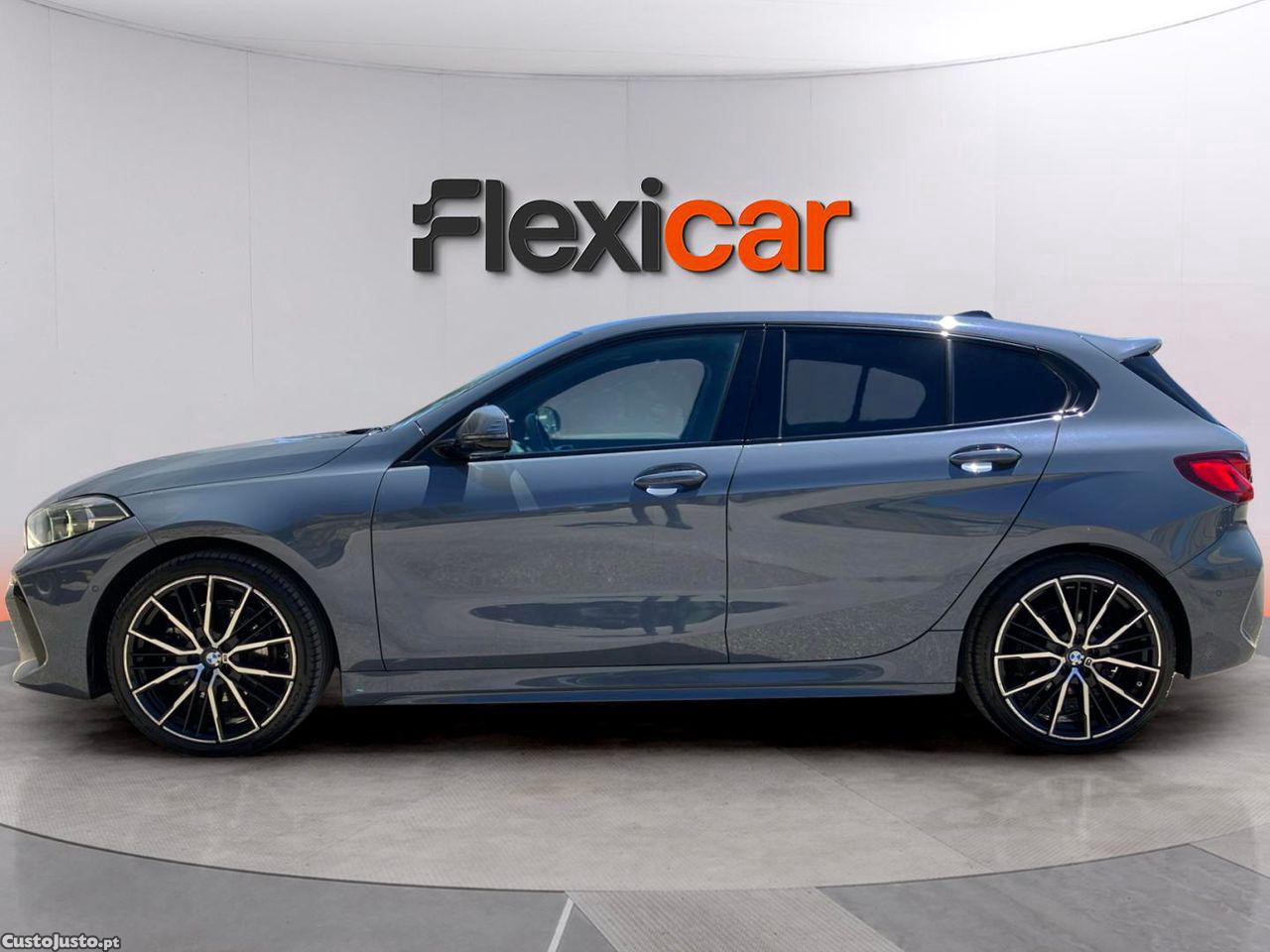 BMW 118 i Pack Desportivo M Auto - 24 foto 4