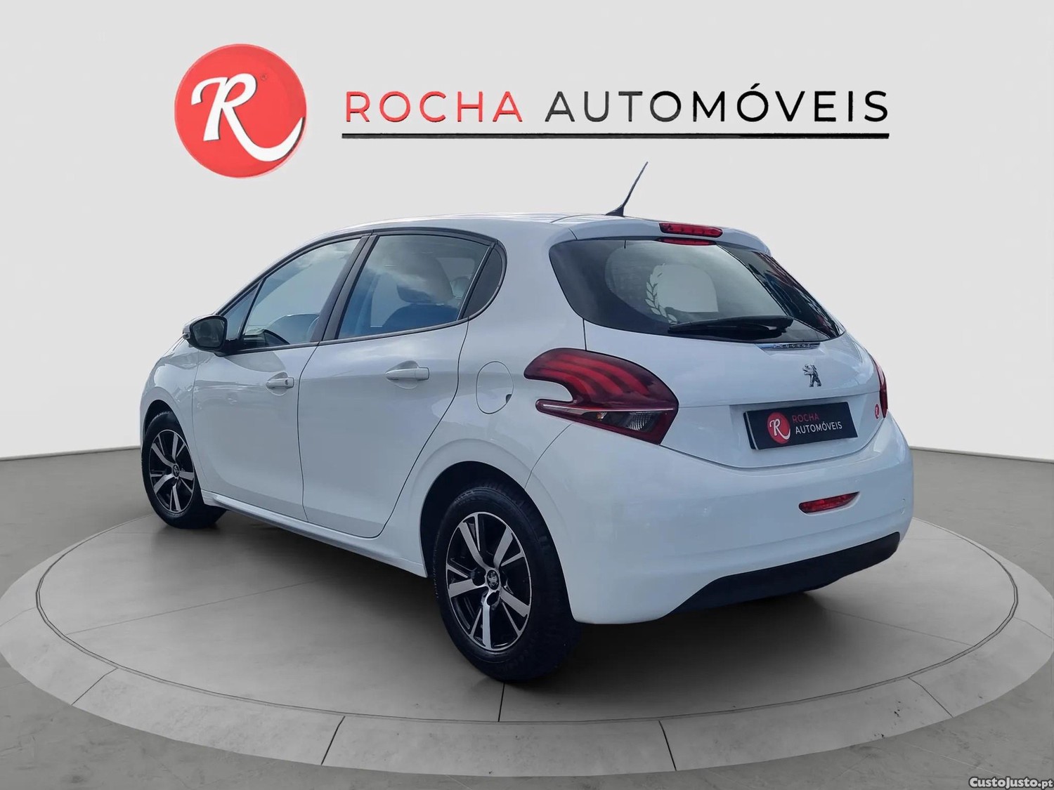 Peugeot 208 1.6 Blue-HDi Affaire Premium — fotografia 9