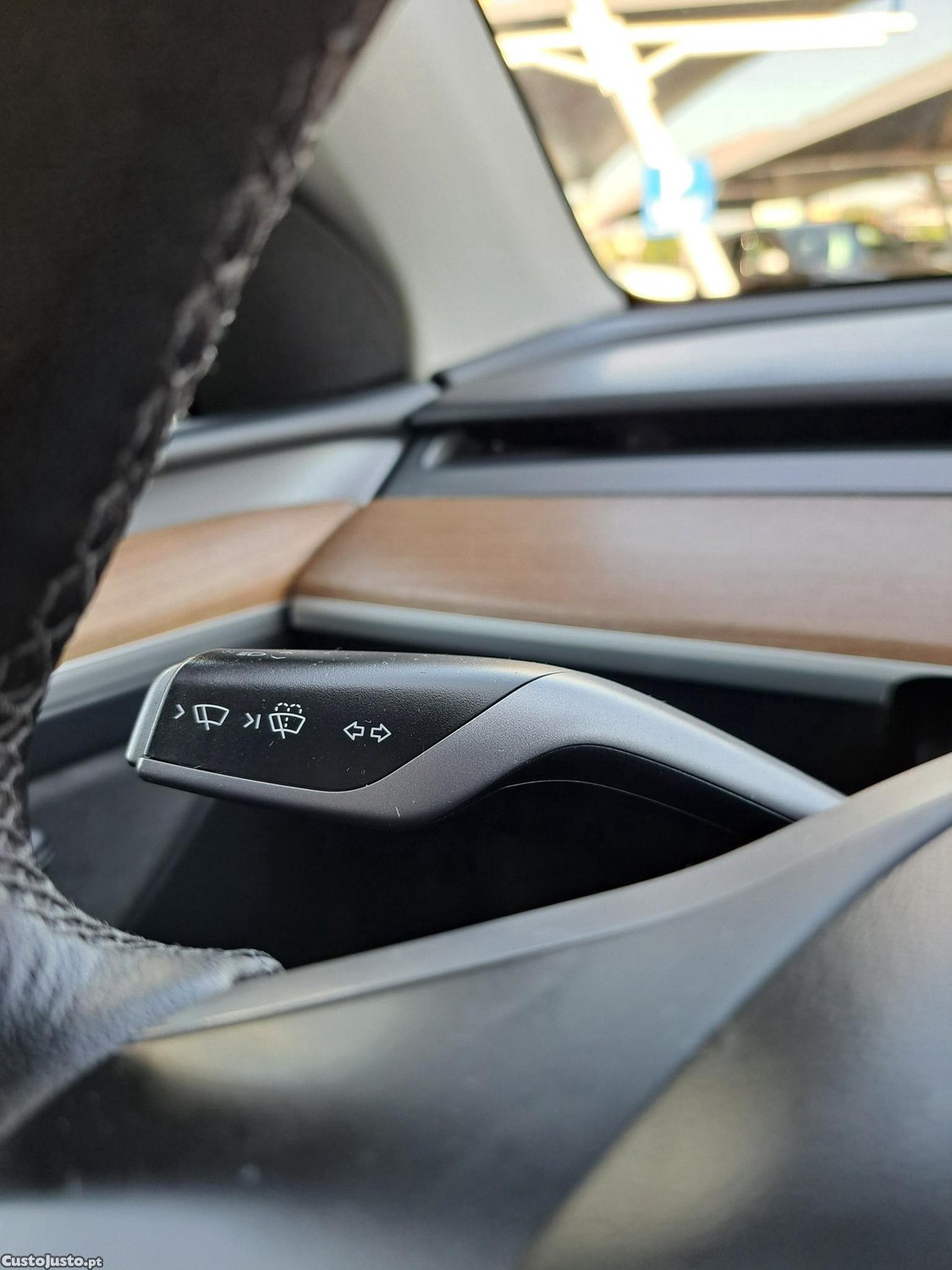 Tesla Model Y Performance Dual Motor — fotografia 18