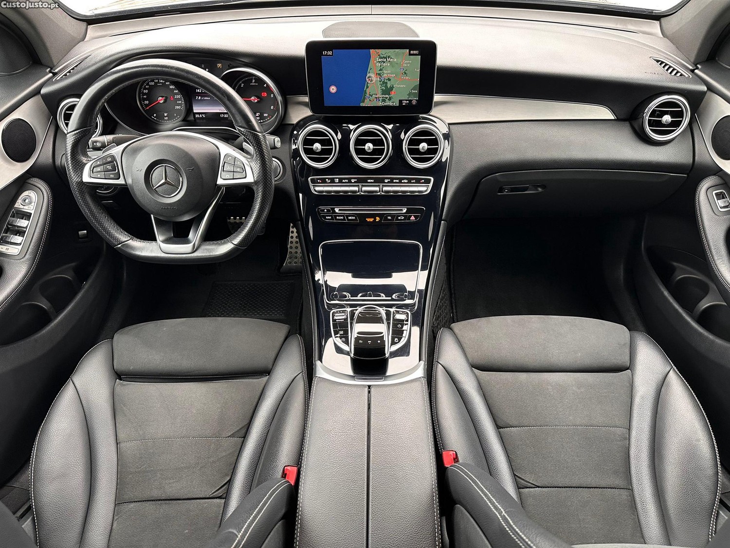 Mercedes-Benz GLC 250 d Coupé AMG Line 4-Matic — fotografia 4
