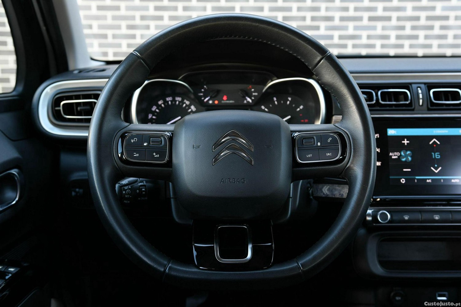 Citroën C3 1.2 PureTech Shine — fotografia 15