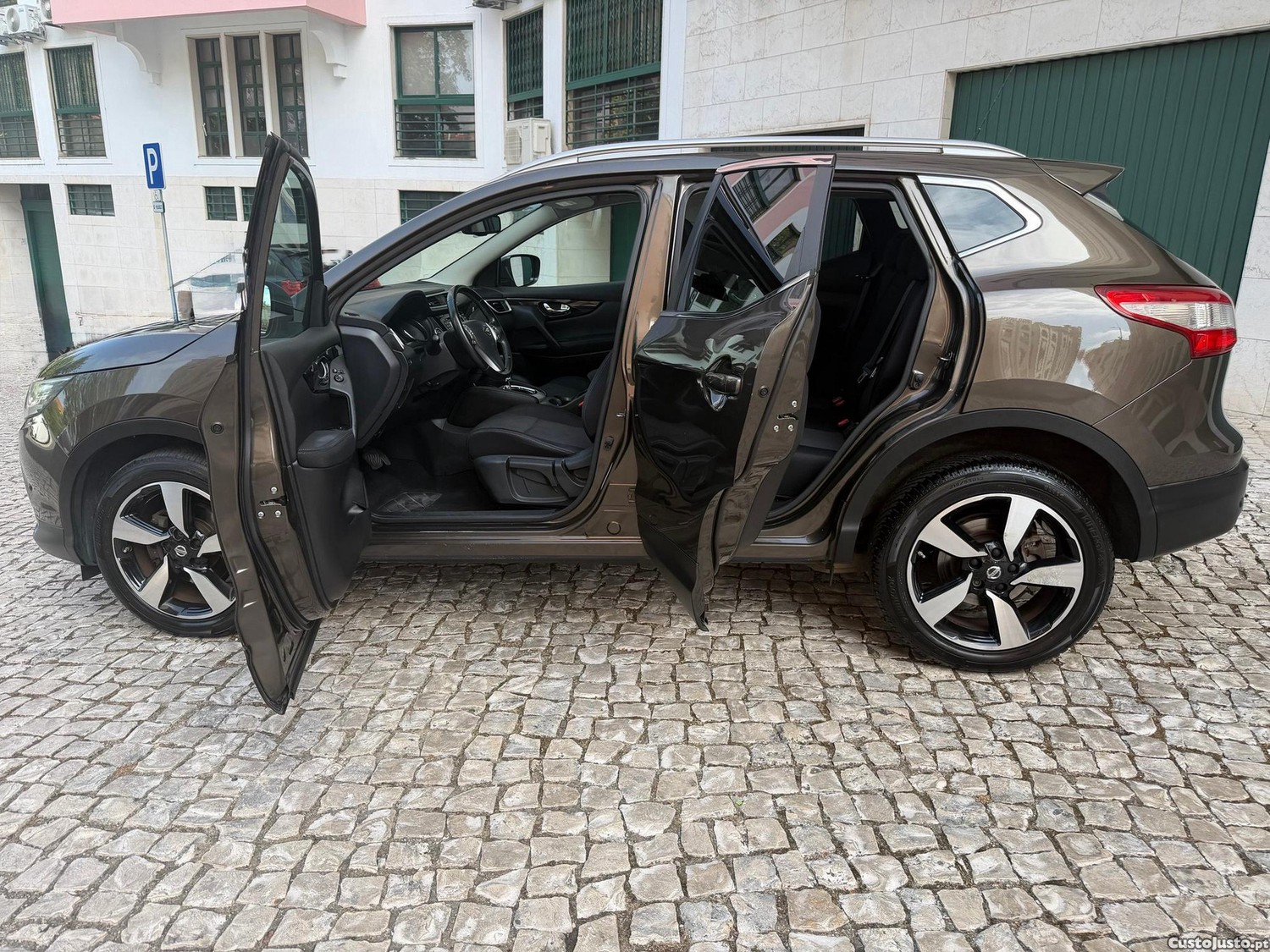 Nissan Qashqai 1.2 DIG-T N-Vision Xtronic — fotografia 18