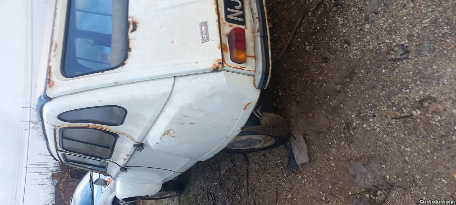 Citroën Dyane Para restaurar — fotografia 3