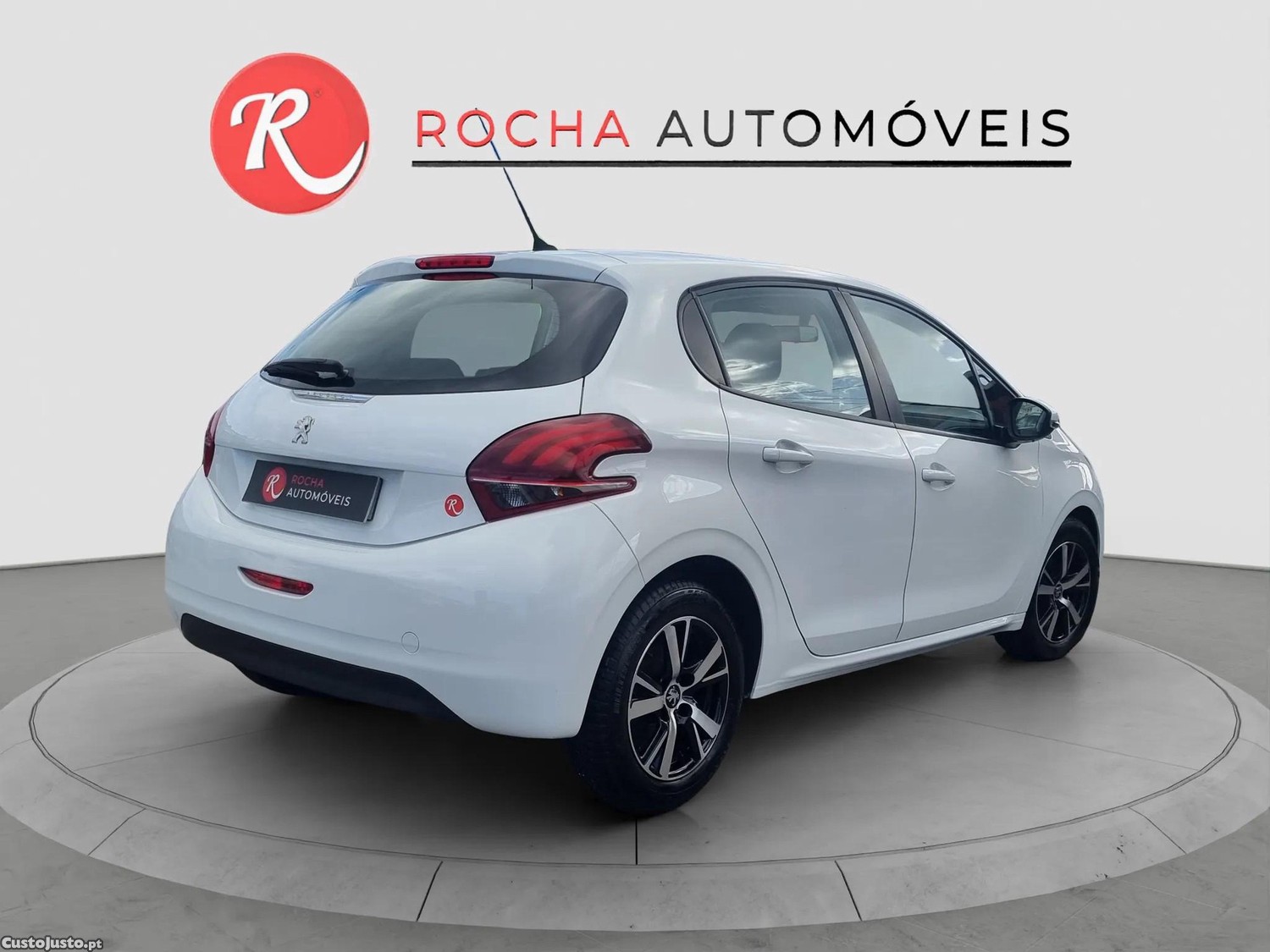 Peugeot 208 1.6 Blue-HDi Affaire Premium — fotografia 11