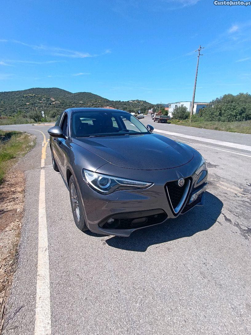 Alfa Romeo Stelvio 2.2 diesel - 18 foto 2