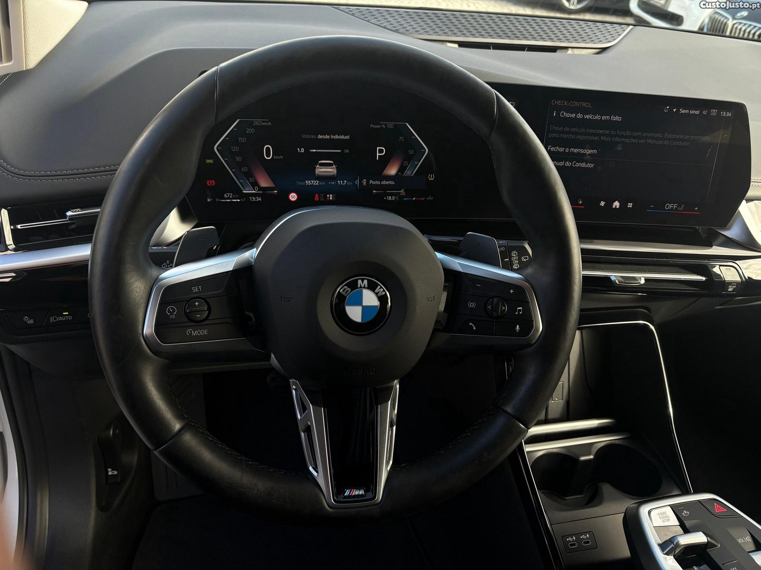 BMW 218 Active Tourer i Auto — fotografia 7