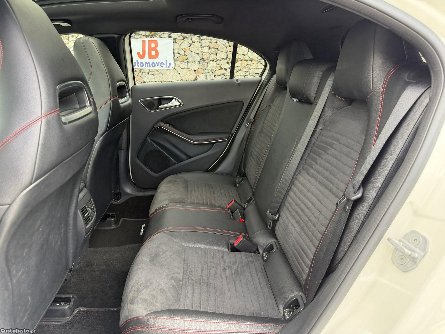 Mercedes-Benz A 180 d AMG Line — fotografia 5