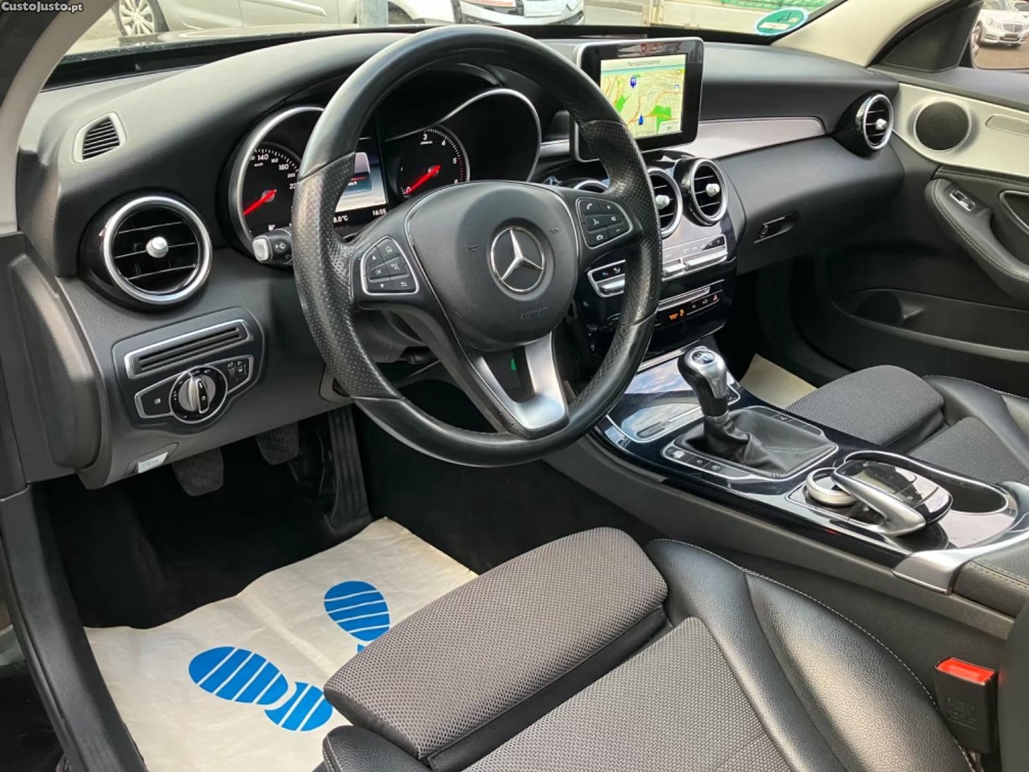 Mercedes-Benz C 200 Avantgard CDI Edition Night — fotografia 3