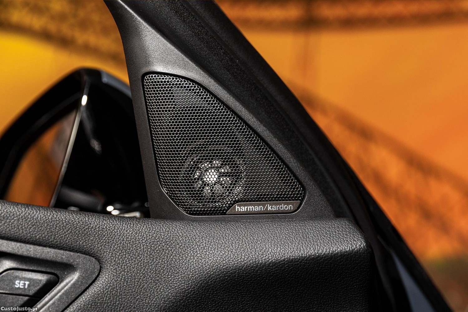 BMW 118 i Pack Desportivo M Auto — fotografia 12