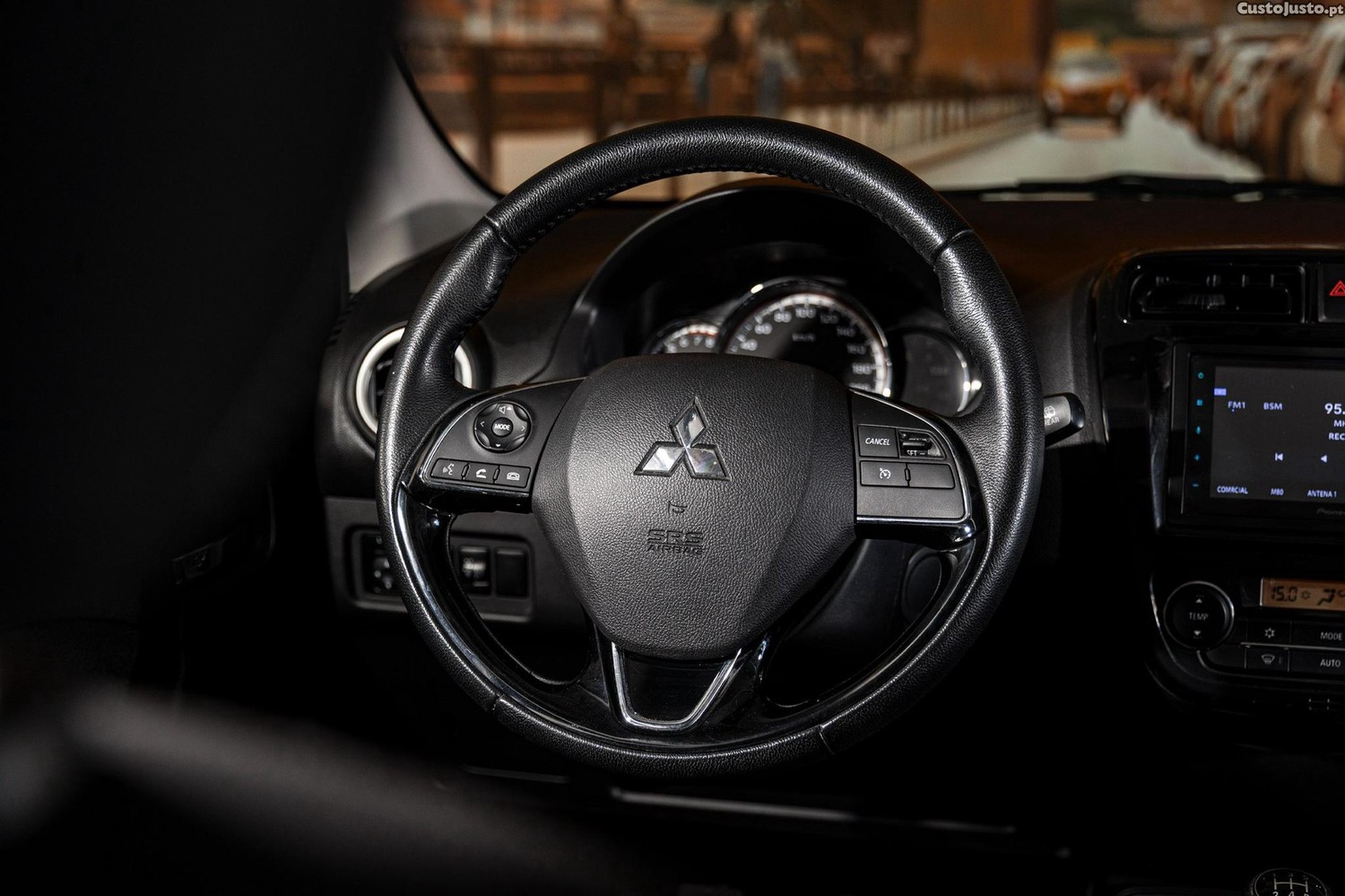 Mitsubishi Space Star 1.2 Connect Edition — fotografia 10