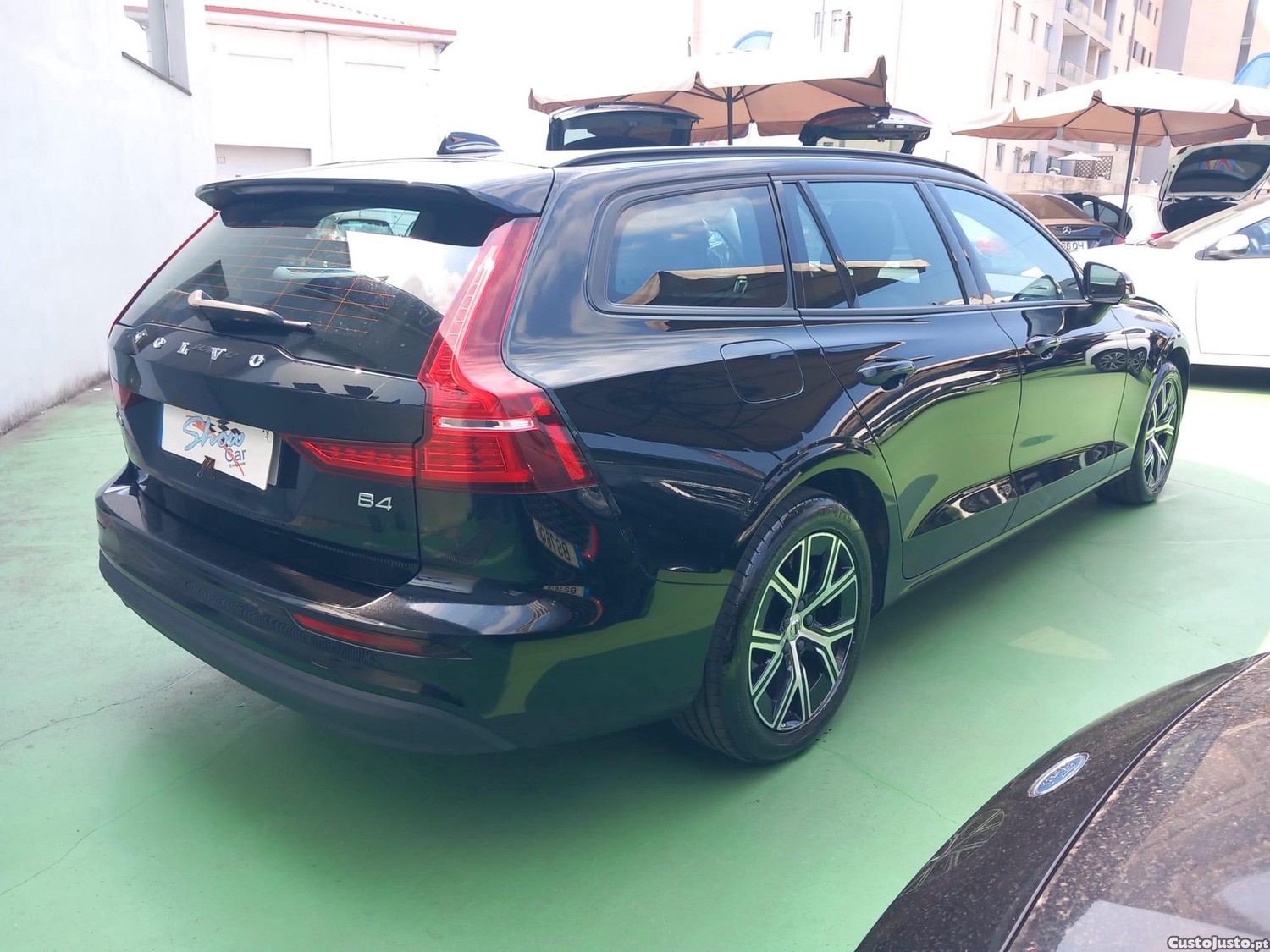 Volvo V60 2.0 D4 Momentum Geartronic — fotografia 19