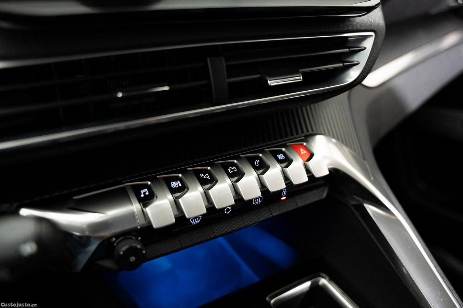 Peugeot 5008 1.2 PureTech Allure EAT8 — fotografia 8