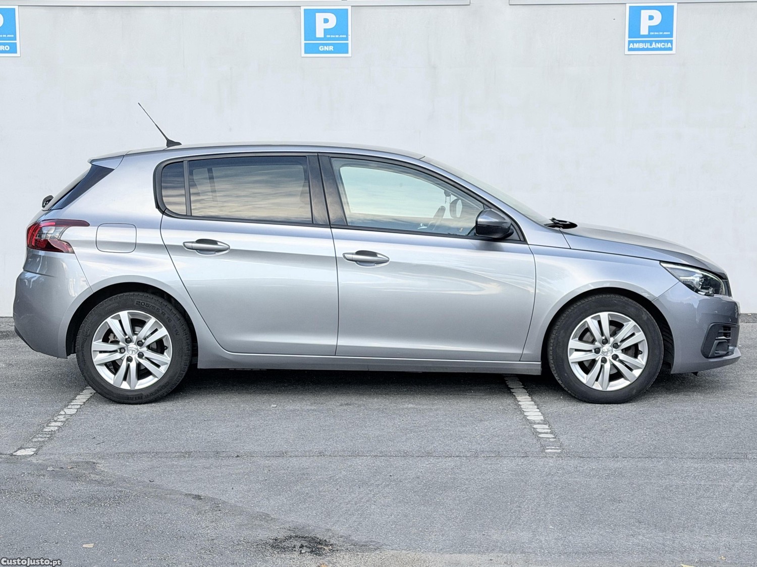 Peugeot 308 Allur — fotografia 5