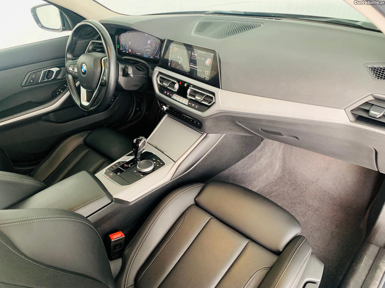 BMW 318 d Touring Auto — fotografia 2