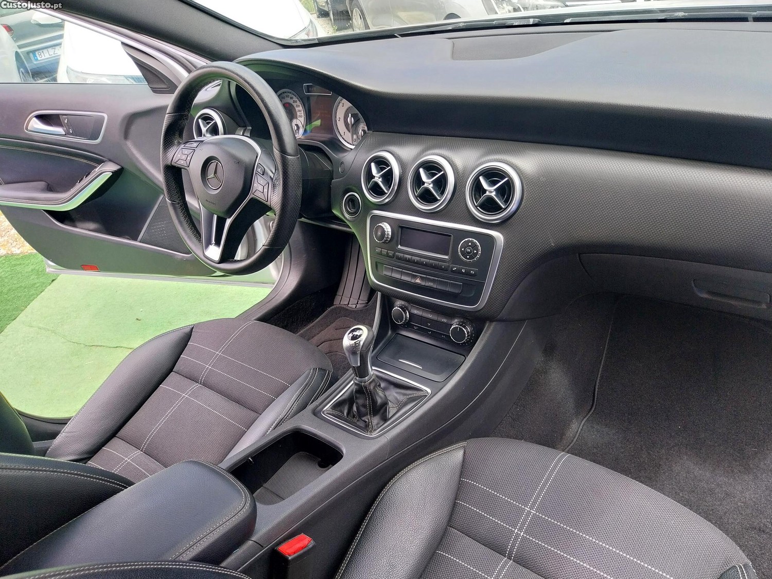 Mercedes-Benz A 180 URBAN NACIONAL — fotografia 4