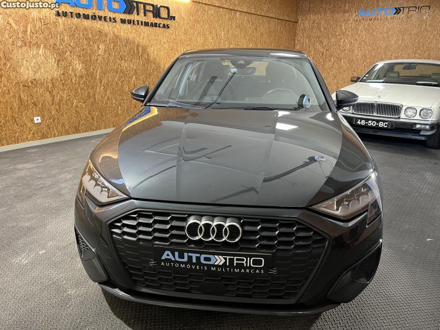 Audi A3 30 TDI Advanced - 22 foto 2