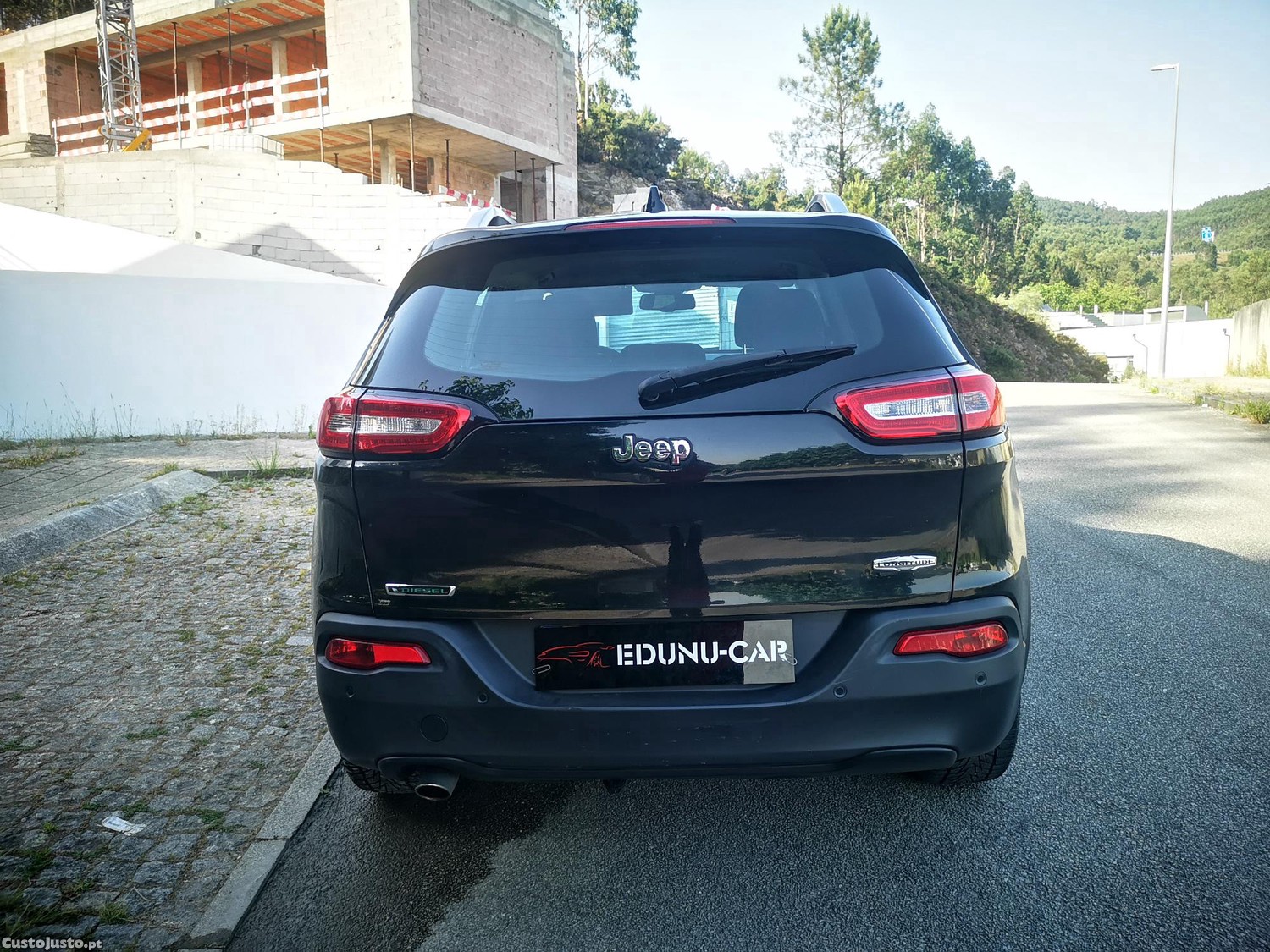 Jeep Cherokee 2.0 MJD LONGITUDE - NACIONAL - C/ GARANTIA - "C/ Gancho de Reboque — fotografia 20