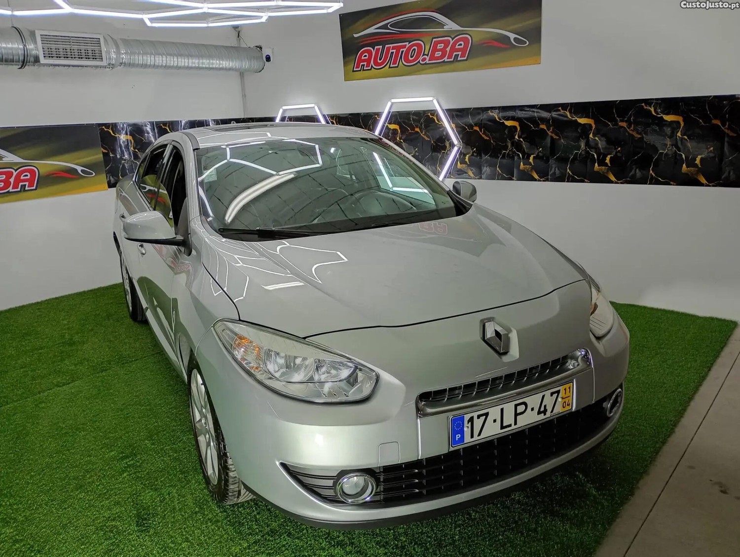 Renault Fluence 1.5 dCi Exclusive — fotografia 21