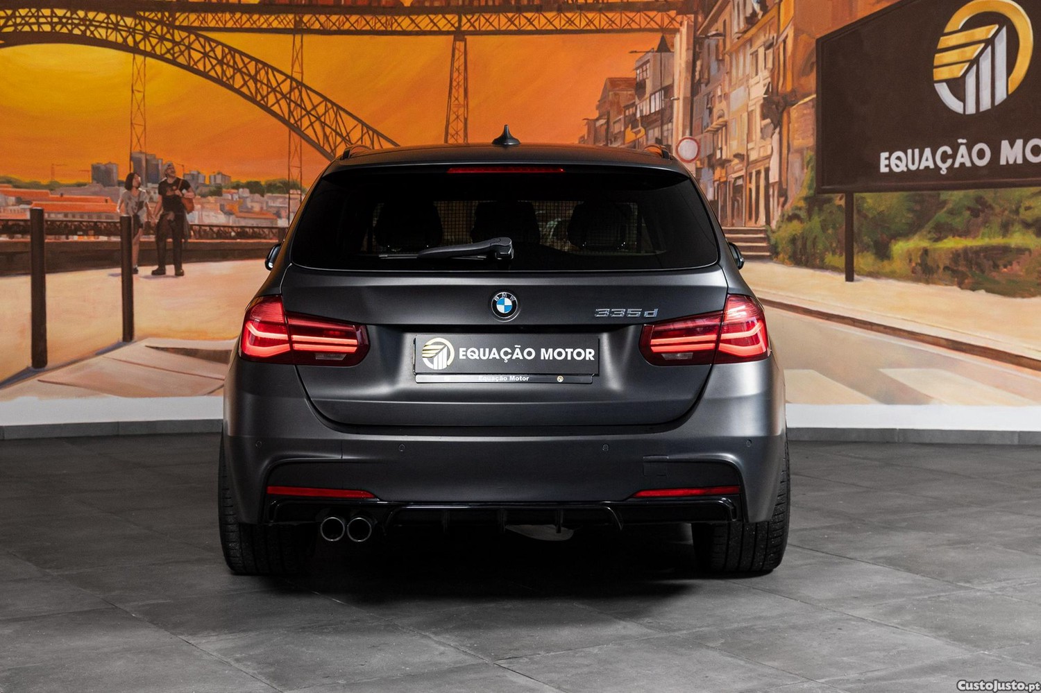 BMW 335 d Touring xDrive Pack M Shadow — fotografia 27
