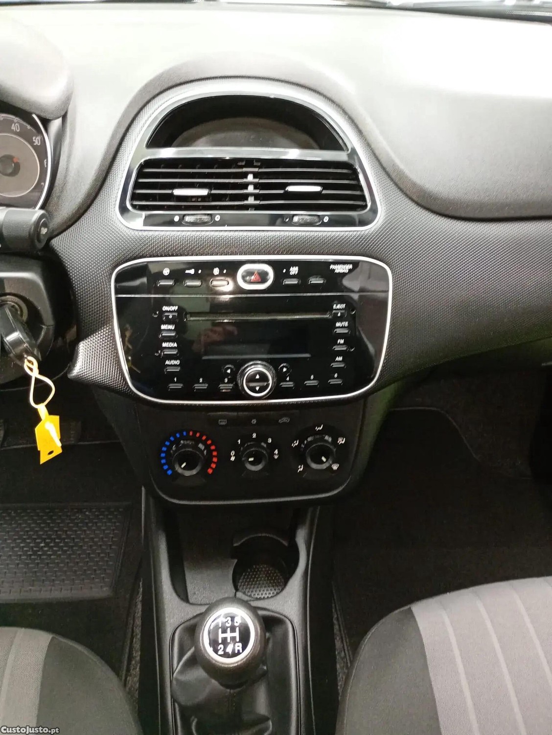 Fiat Punto 1.3 M-Jet Easy S&S — fotografia 5