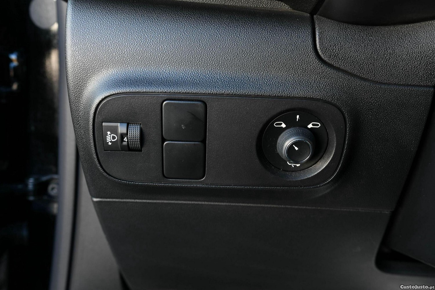 Citroën C3 1.2 PureTech Shine — fotografia 11