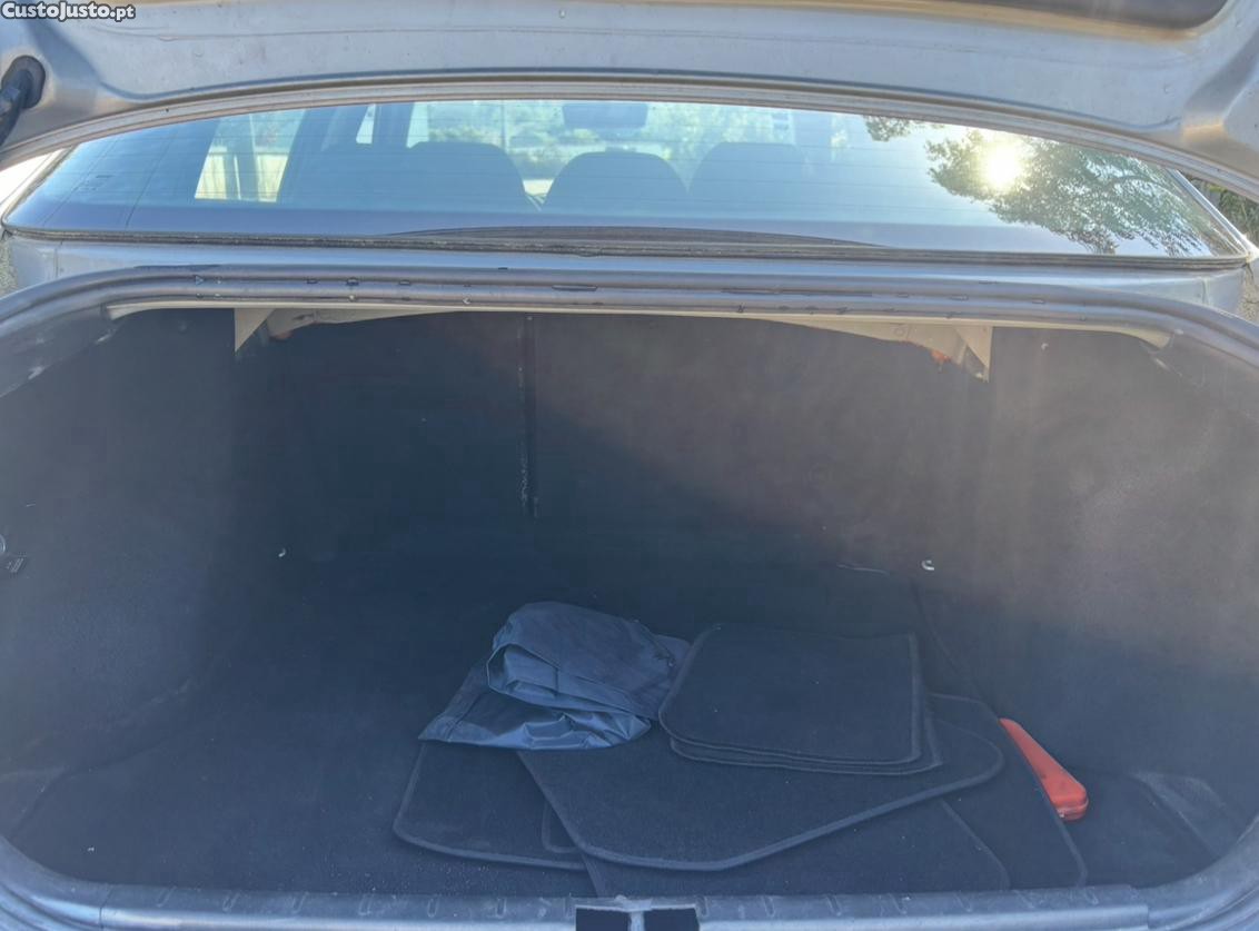 SEAT Toledo 1.9 tdi( Troco) — fotografia 4