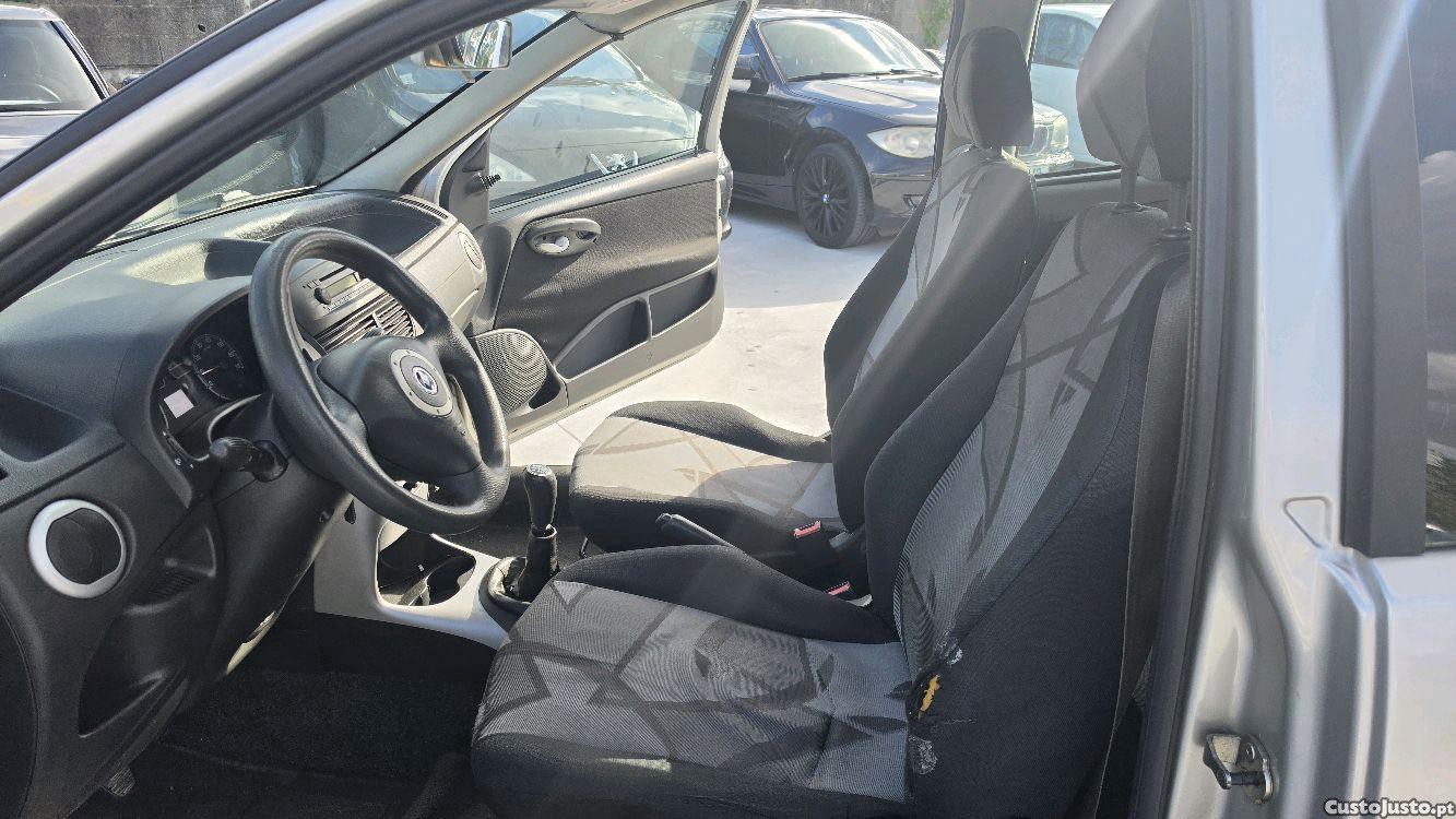 Fiat Punto 1.3 MultiJet — fotografia 5