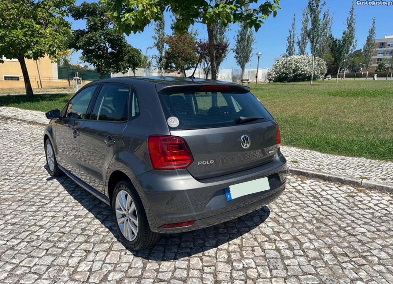 Volkswagen Polo Confortline — fotografia 5