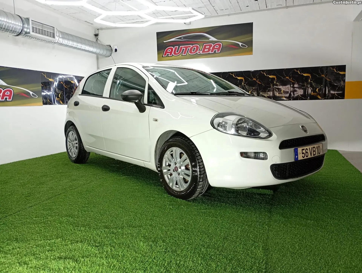 Fiat Punto 1.3 M-Jet Easy S&S — fotografia 17
