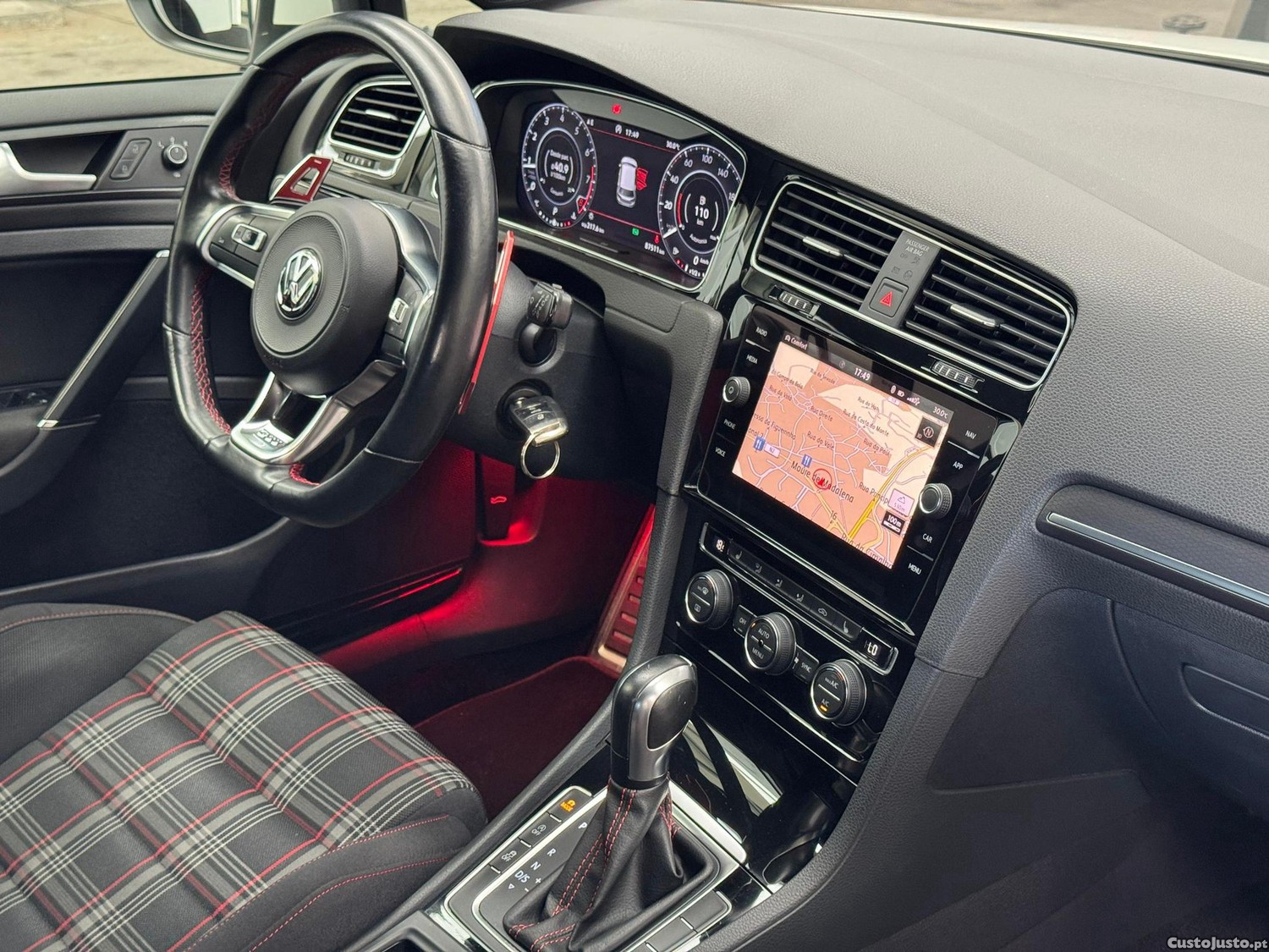 Volkswagen Golf 2.0 TSI GTI DSG Performance — fotografia 26