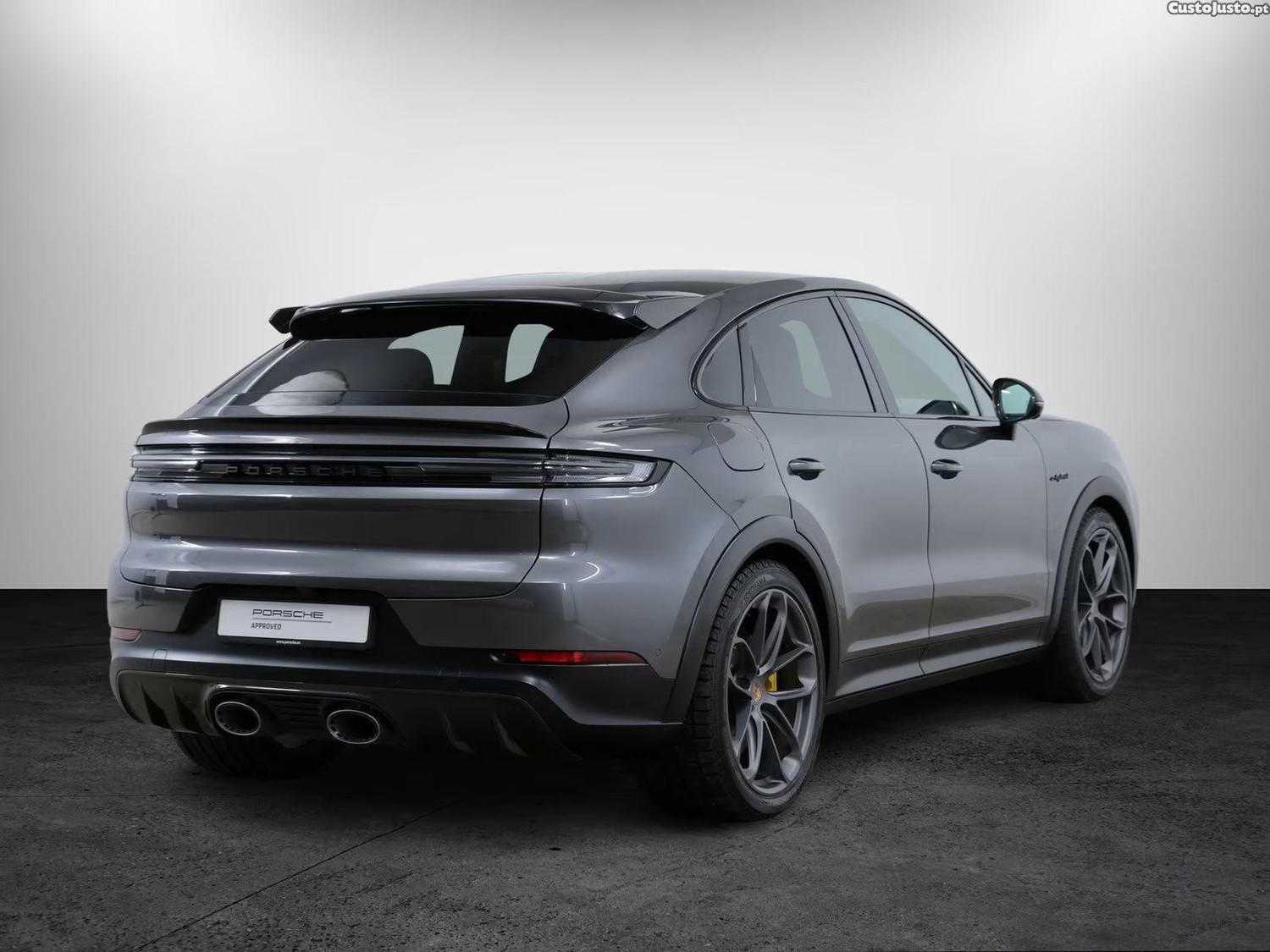 Porsche Cayenne Coupe GT Turbo E-Hybrid — fotografia 5