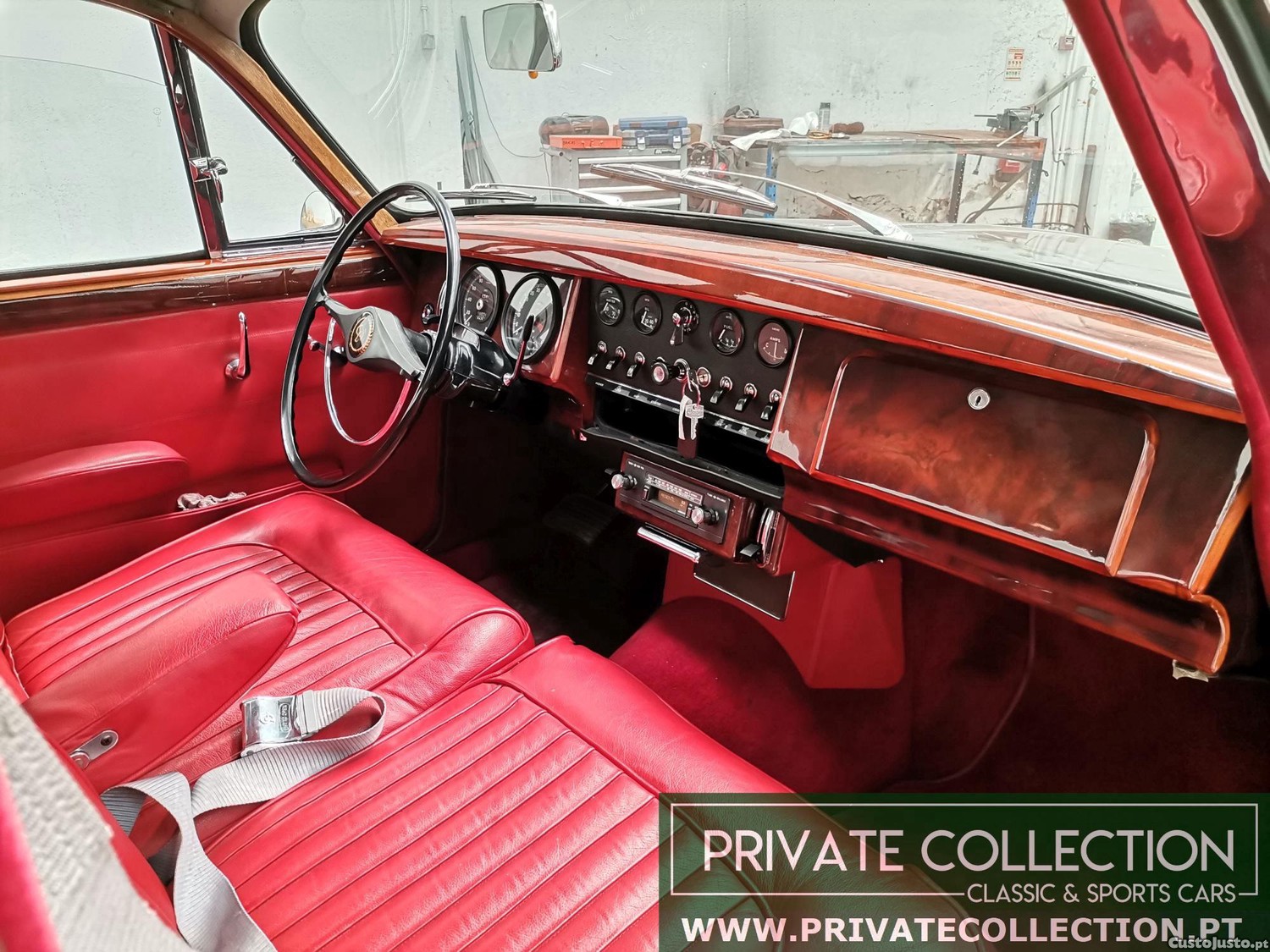 Daimler 250 V8 — photo 3