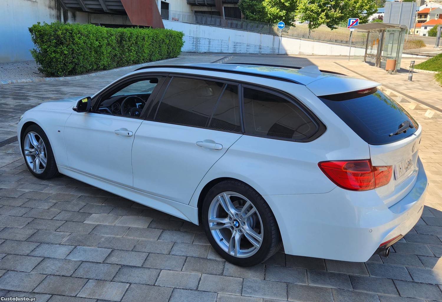 BMW 320 D PACK M - 14 — photo 2