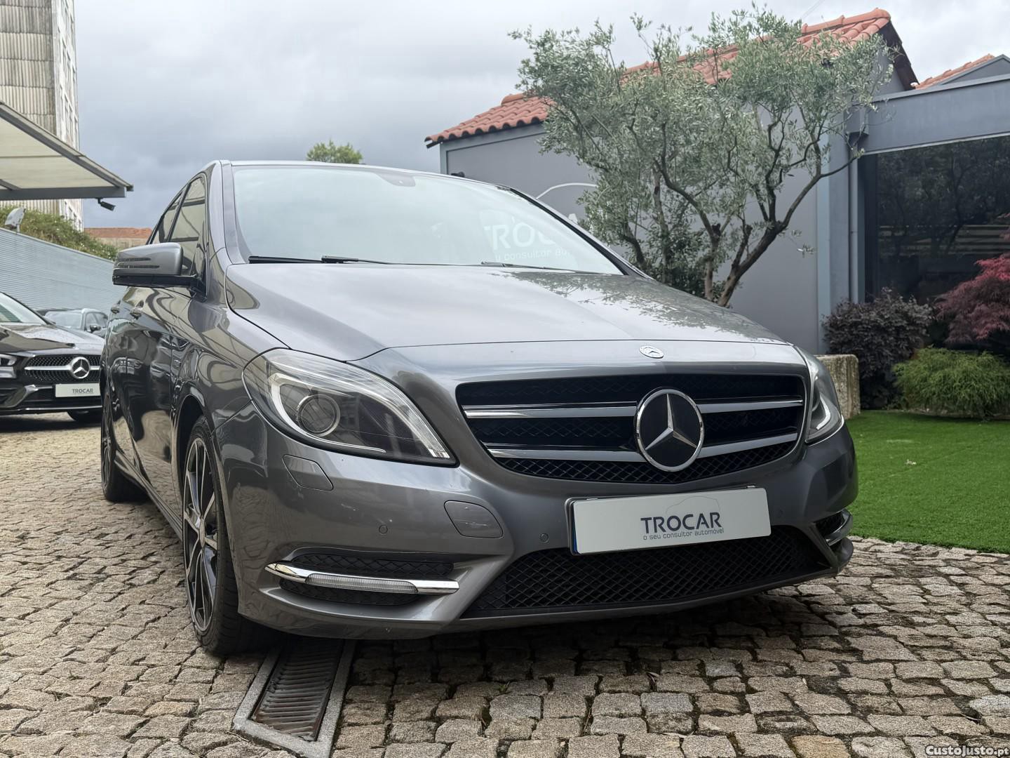 Mercedes-Benz B 180 CDi BlueEfficiency — fotografia 16