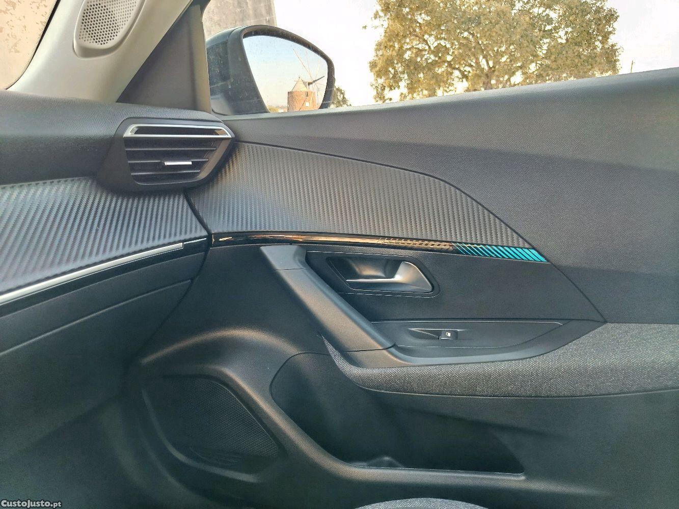 Peugeot 2008 Style 130 CV 36000 km — fotografia 5