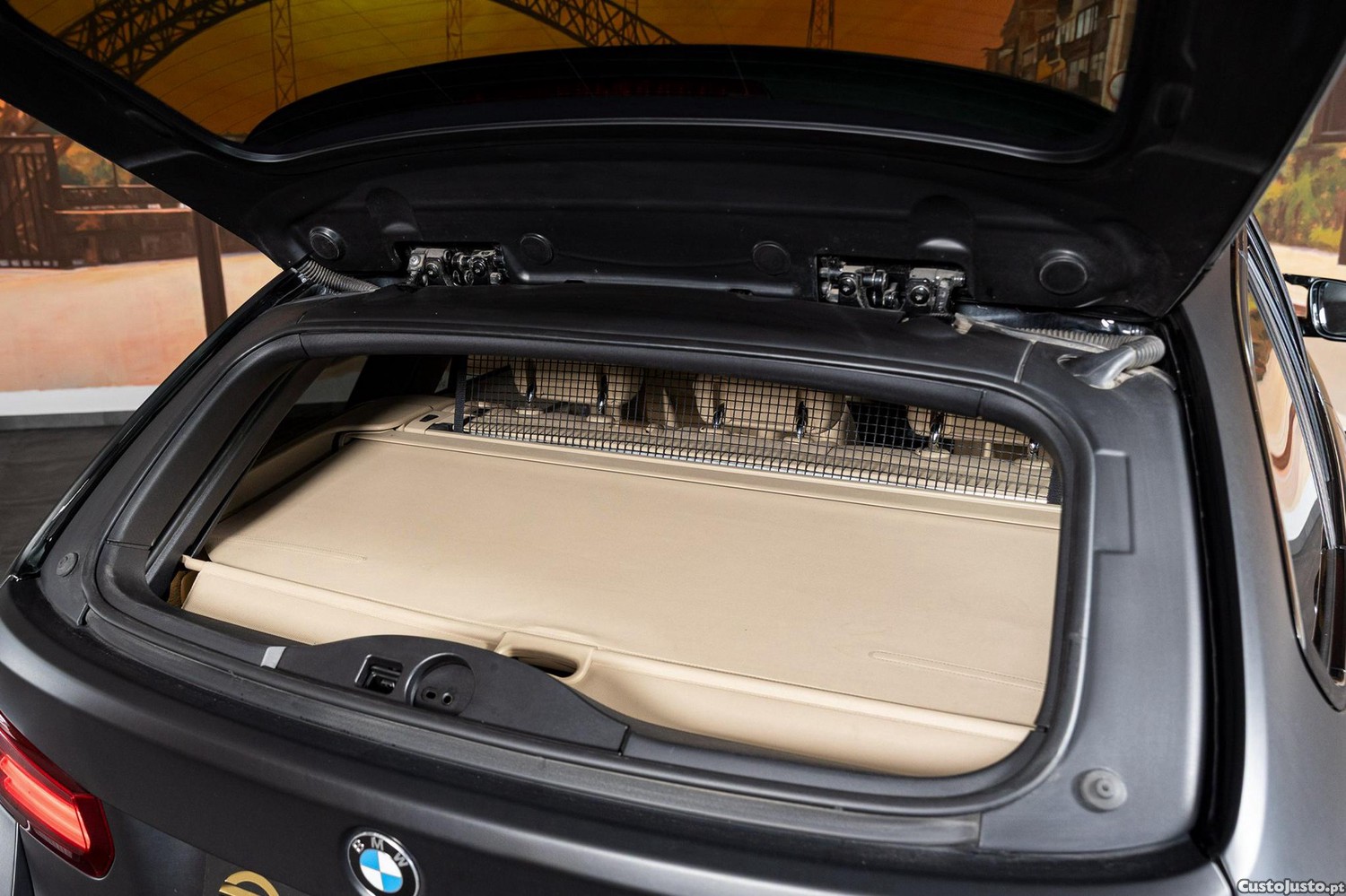 BMW 335 d Touring xDrive Pack M Shadow — fotografia 18