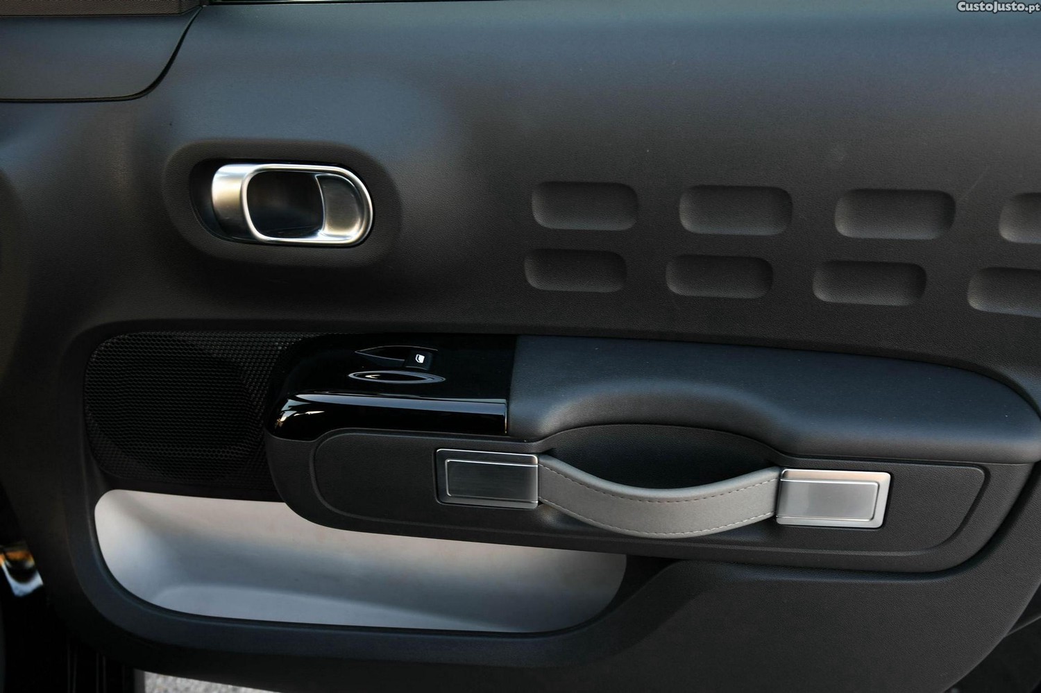 Citroën C3 1.2 PureTech Shine — fotografia 5