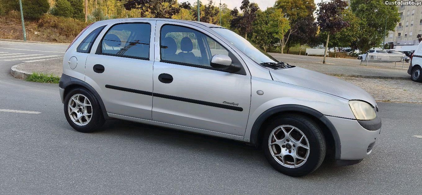 Opel Corsa Confort — fotografia 11