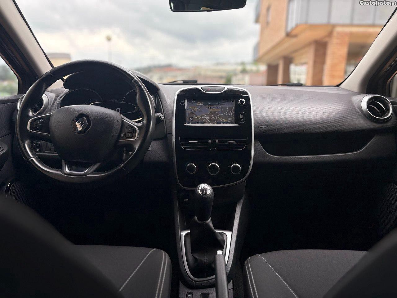 Renault Clio Limited 1.5Dci 90cv — fotografia 8